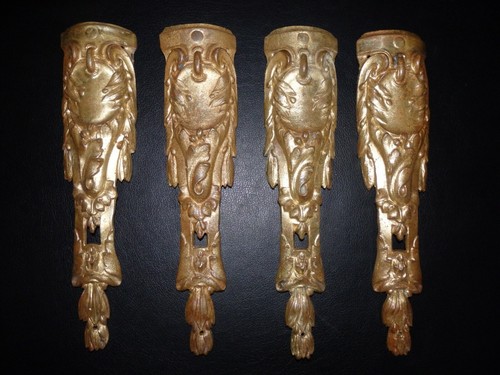 Garnitures anciennes en - 4,